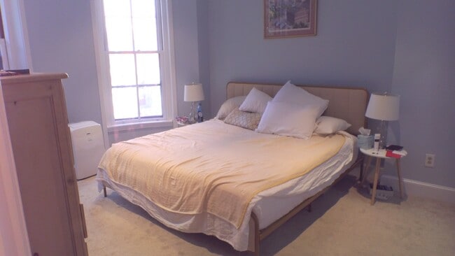 Building Photo - 8 Greenwich Park