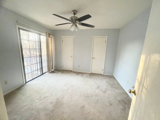 Building Photo - 720 Coventry Ln