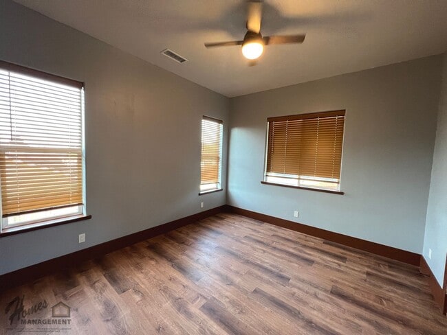 Building Photo - Homes Management - Beautiful Home for Rent...