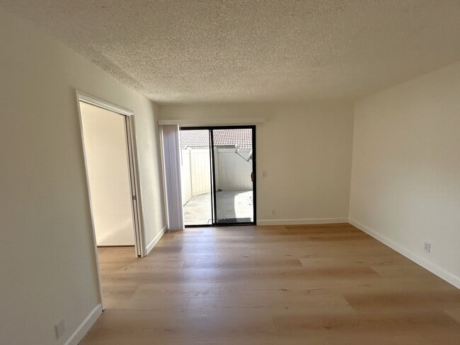 Building Photo - 85 COUNTRY MILE RD POMONA 91766 (2 BED / 2...