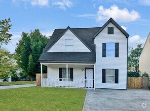 Building Photo - 4 Bedroom, 3 Bathroom Home in Cartersville!!