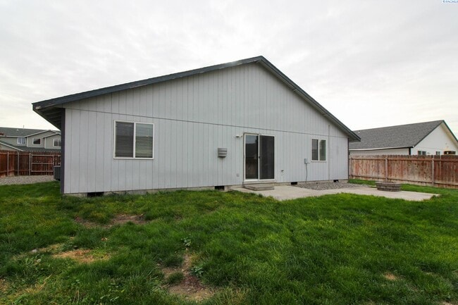 Building Photo - 3 Bed/2 bath Home in West Pasco