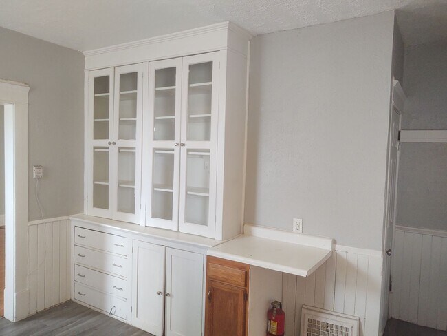 Building Photo - SW 619/621 23rd St