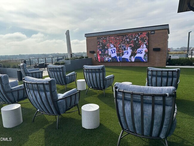 Building Photo - 115 Morris St