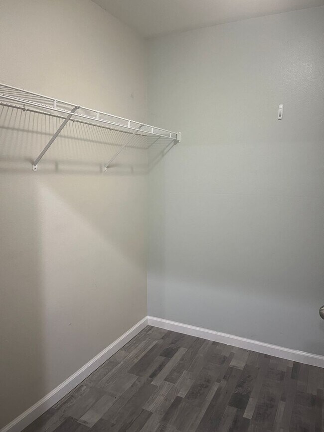Building Photo - Inside Photos Coming Soon!!