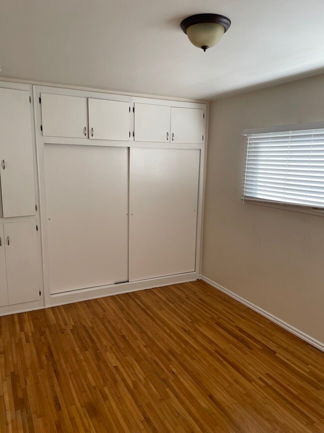 bedroom 1 - 1800 Green Ln