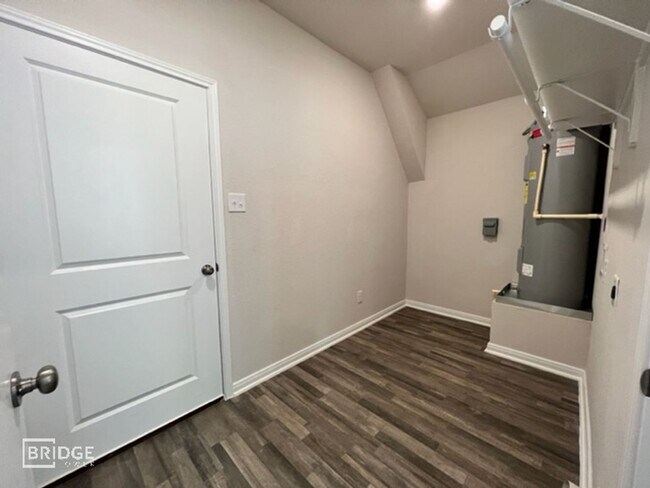 Building Photo - 17363 Cedar Crest Dr. Conroe Tx 77306