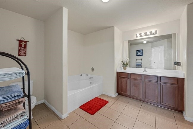 Building Photo - 11210 Hall Meadows Ct