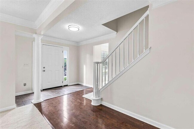 Building Photo - 405 Mt Vernon Ct