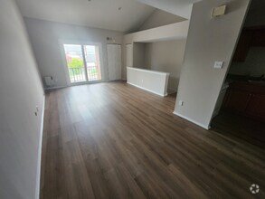 Building Photo - 7758 Rockwell Ave