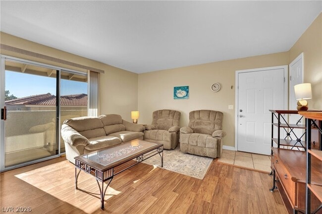 Building Photo - 7300 W Pirates Cove Rd