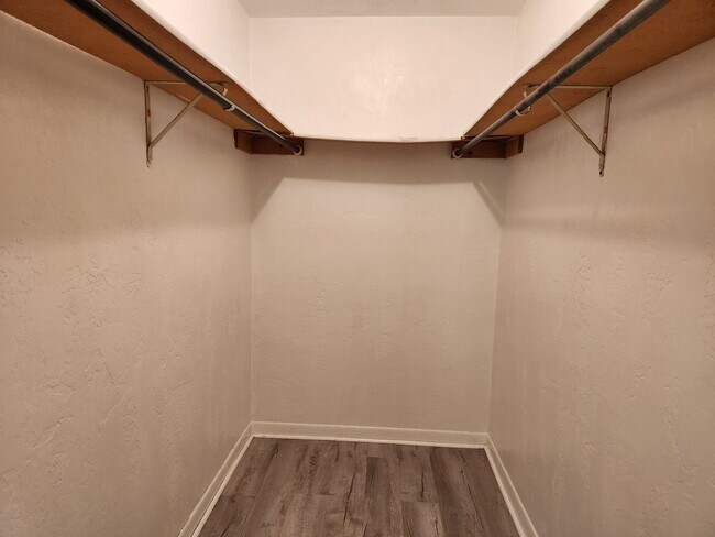 Building Photo - 1559 Hammock Dr