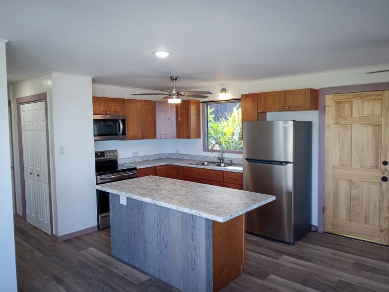 Primary Photo - 77-6442-6442 Sea View Cir