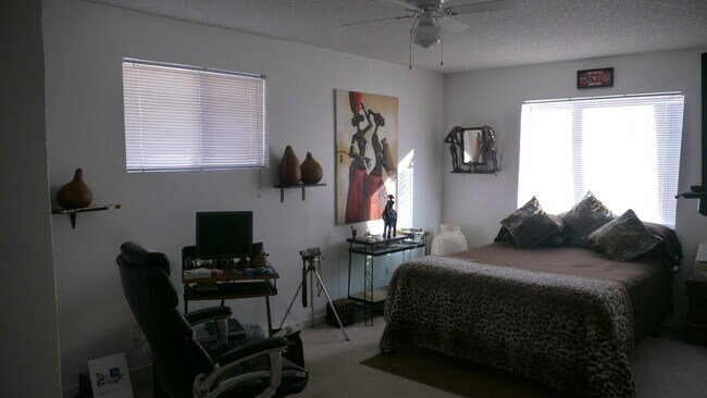 Building Photo - Home for Rent