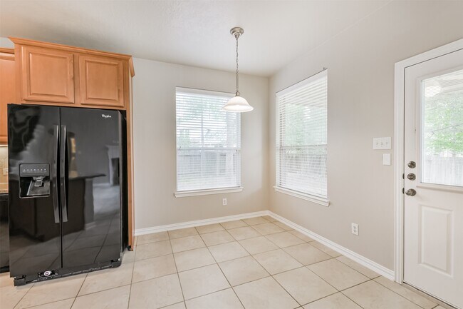 Building Photo - 6 Cordella Pl