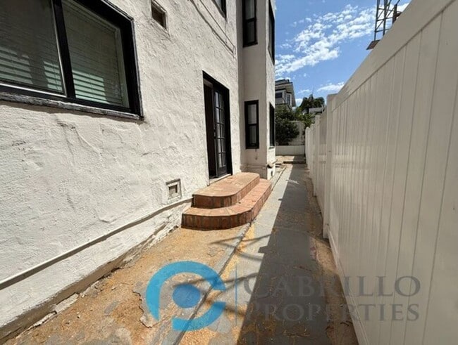 Building Photo - 2241 4th Avenue