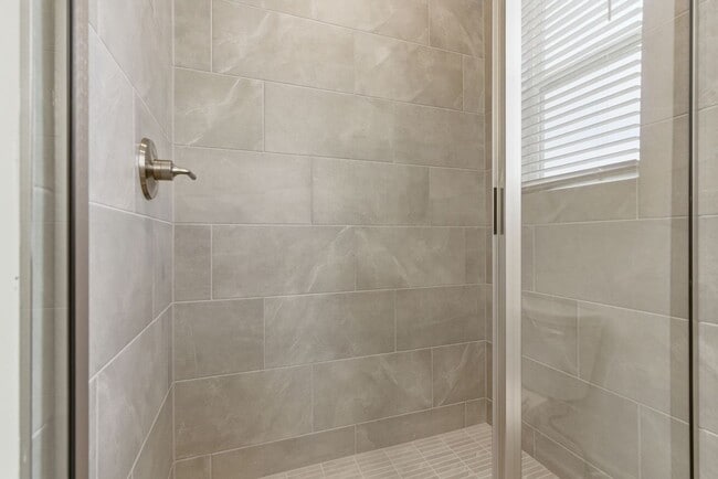 Building Photo - Brand New Mount Juliet Townhome