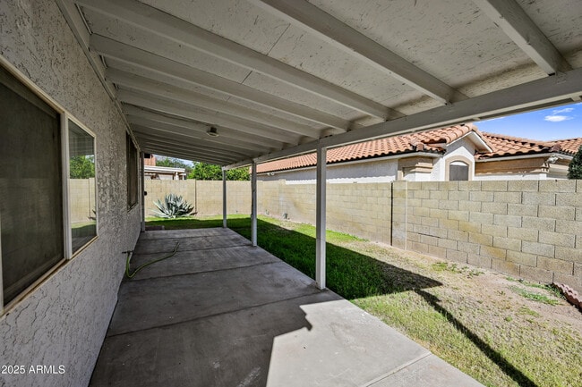 Building Photo - 5449 E Fairfield St