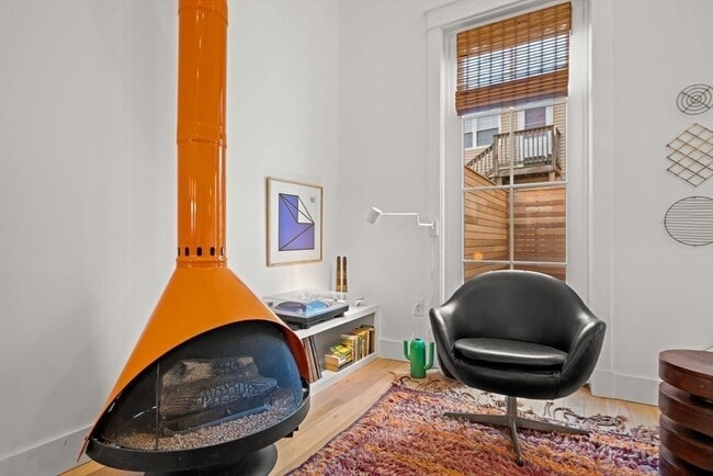 Building Photo - 22 Mitchell St