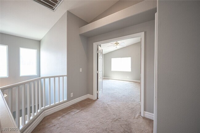 Building Photo - 211 Wicked Wedge Way