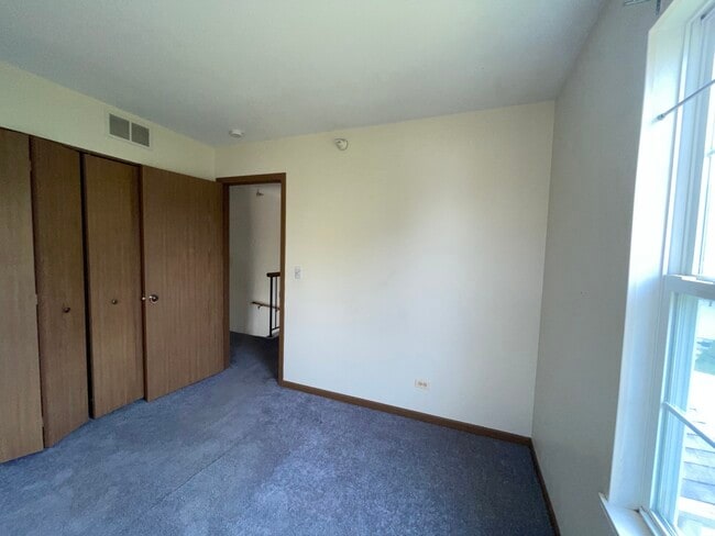 Building Photo - 1350 Orleans Dr