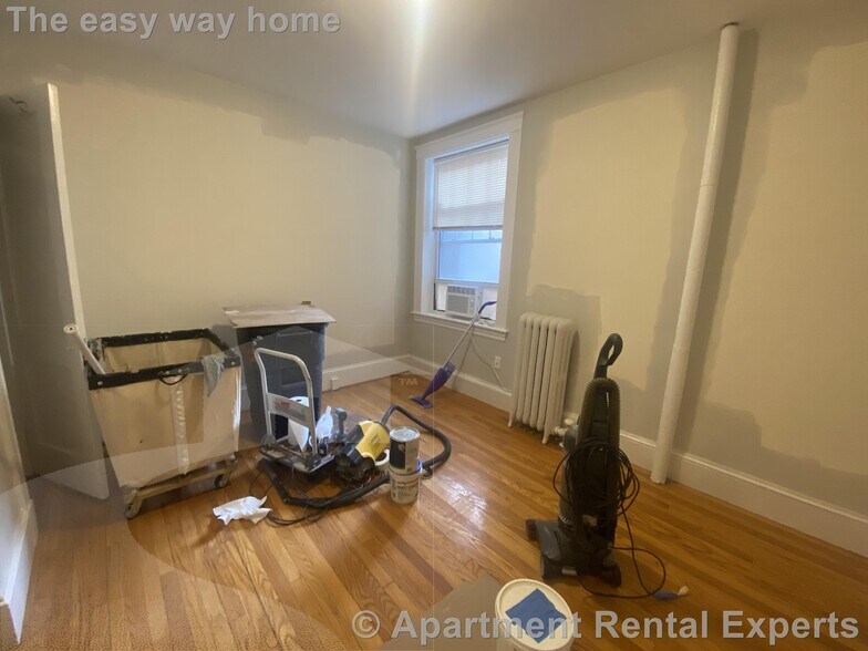 Building Photo - 156-158 Summer St Unit #108