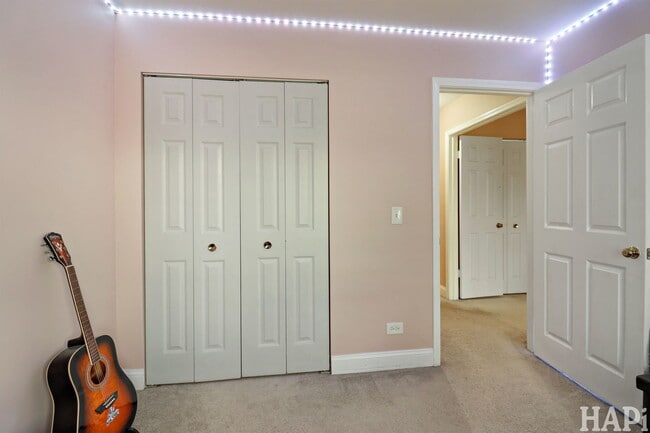 Building Photo - 1300 Cromwell Ct