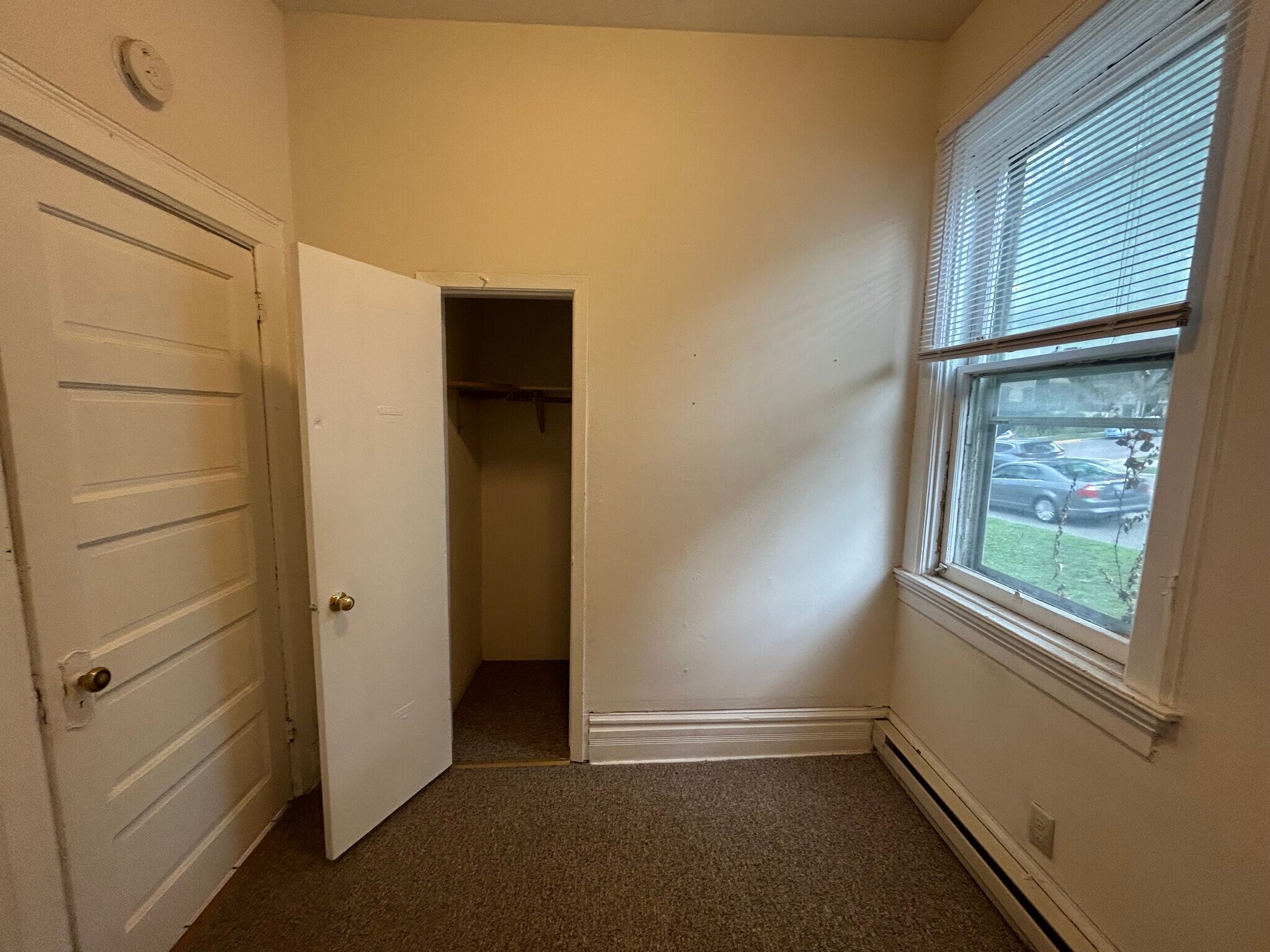 Building Photo - 319 N Pinckney St