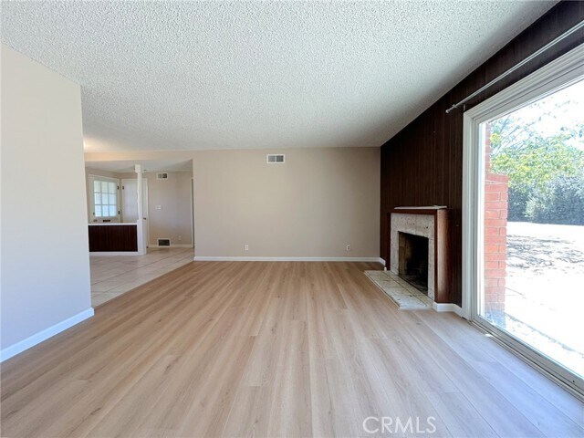Building Photo - 238 E Sunset Dr N