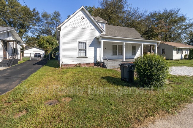 Building Photo - 221 Hawthorne Ave