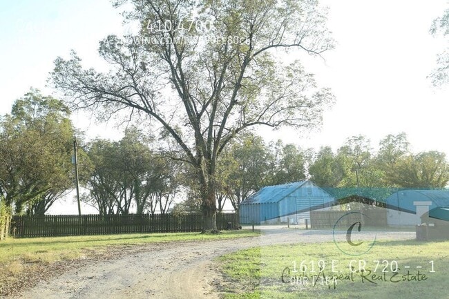 Building Photo - 1619 East Dr