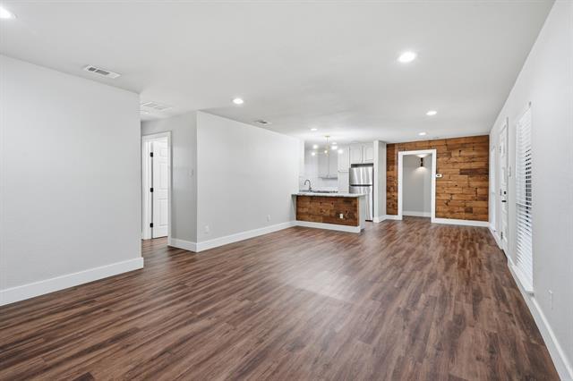 Building Photo - 9011 Angora St