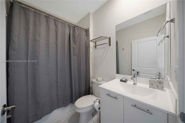 Building Photo - 8167 NW 41st St