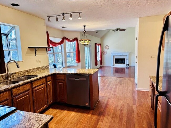 Building Photo - 1140 Taylor Oaks Dr