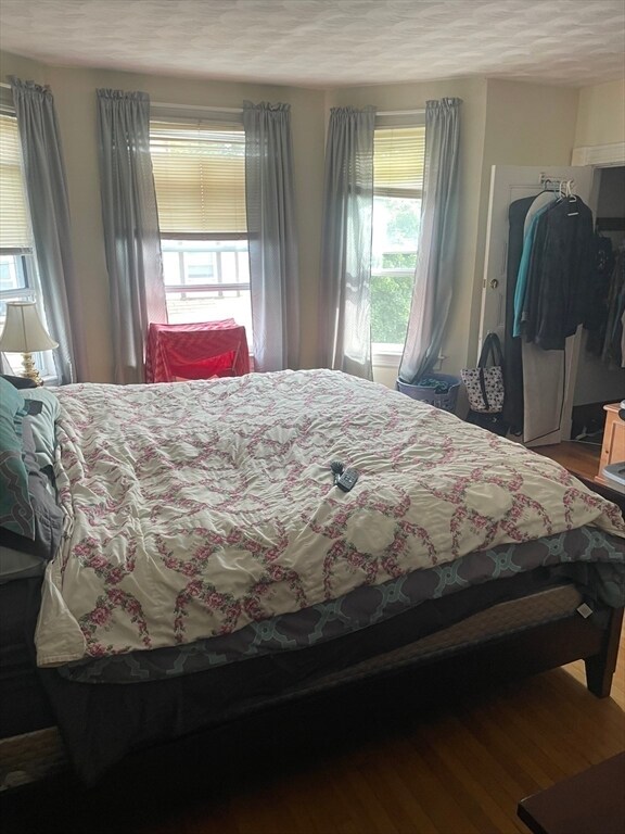 Building Photo - 32 Richardson St