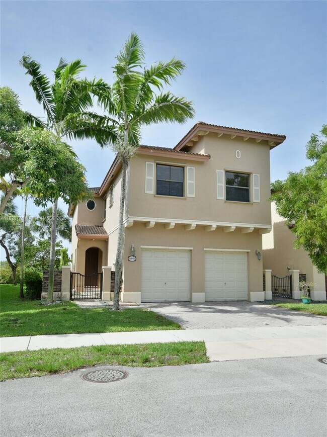 Building Photo - 8940 SW 228th Ln