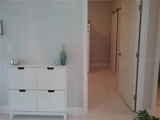 Building Photo - 293 Hidden Bay Dr