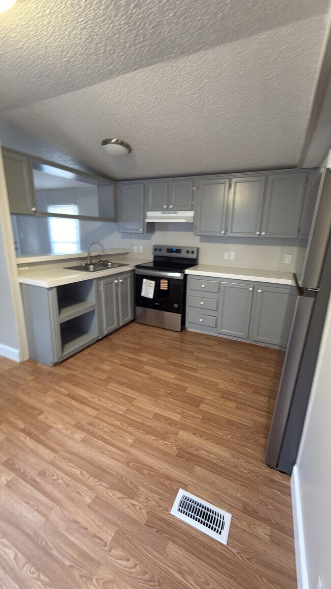 Building Photo - 3427 21 E M.L.K. Jr Dr