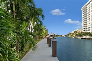 Building Photo - 184 Palm Dr