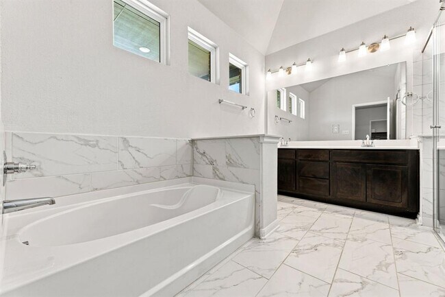 Building Photo - 658 Cherrystone Loop