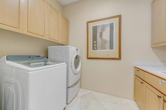 Building Photo - 79005 Cll Brisa