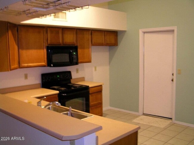 Building Photo - 15025 N 60th Dr