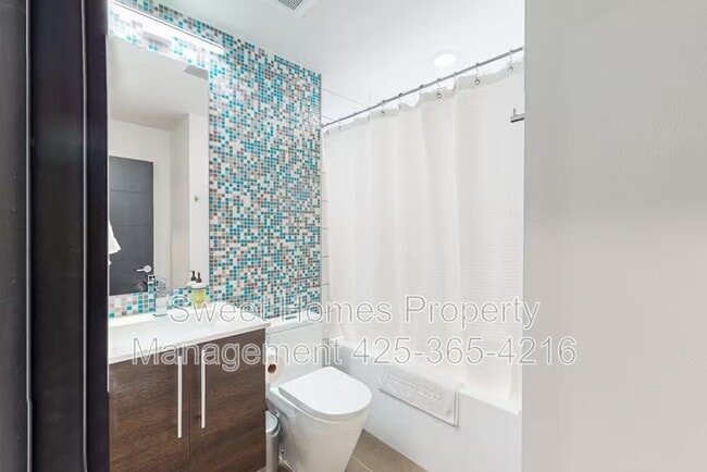 Building Photo - 9219 Linden Ave N