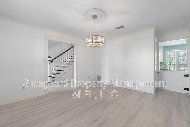 Building Photo - 3893 Paradise Bay Dr