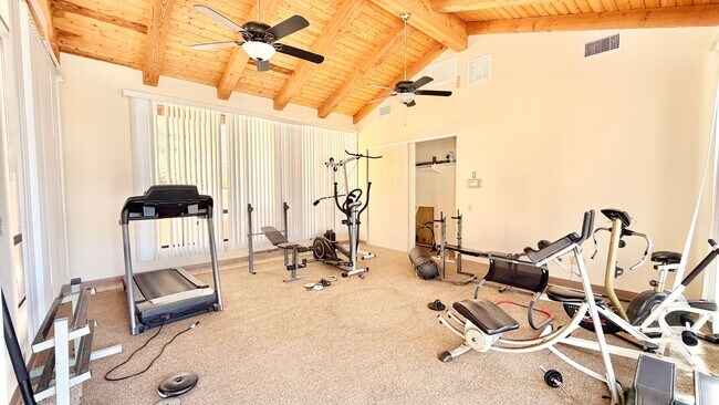 Building Photo - Lovely Downstairs, Entry-Level, End Unit Condo in the Private Diamante HOA Community of Bonsall, ...