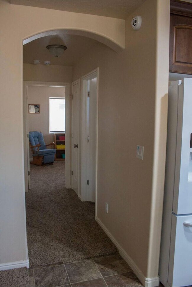 Building Photo - Beautiful 3 Bedroom, 2 bathroom Home in Hu...