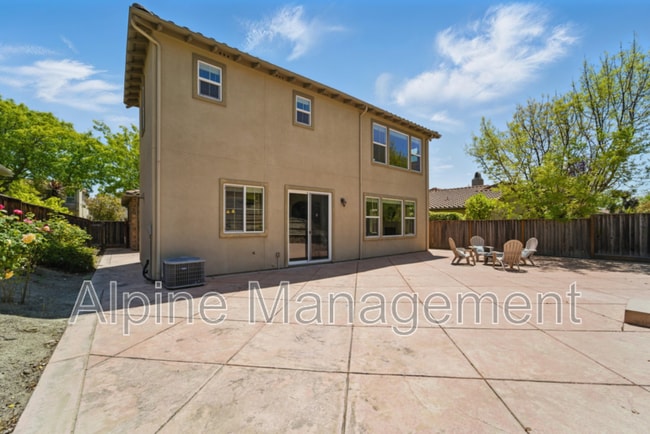 Building Photo - 5109 Campion Dr