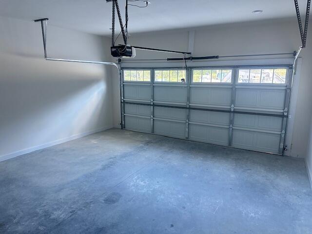 Building Photo - 1925 Cypress Ln