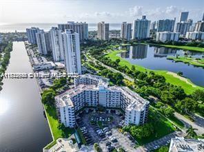 Building Photo - 3475 N Country Club Dr