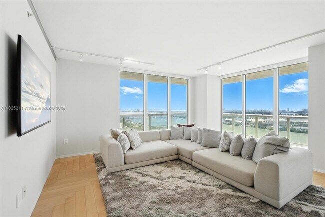 Building Photo - 50 Biscayne Blvd